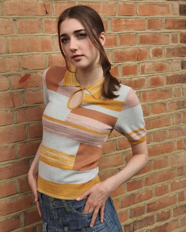 This @sessun patterned knit would be expensive to knit as it is a 12 gauge and has a transfer stitch all over, which slows knitting down. The coloured yarns used are a mixture of solid dyed colours and injection dyed colours, which are more expensive and give a space dyed effect. 
#mytrainedeye #collaredsweater #knitwear #sessun #patternedsweater #patternedknit