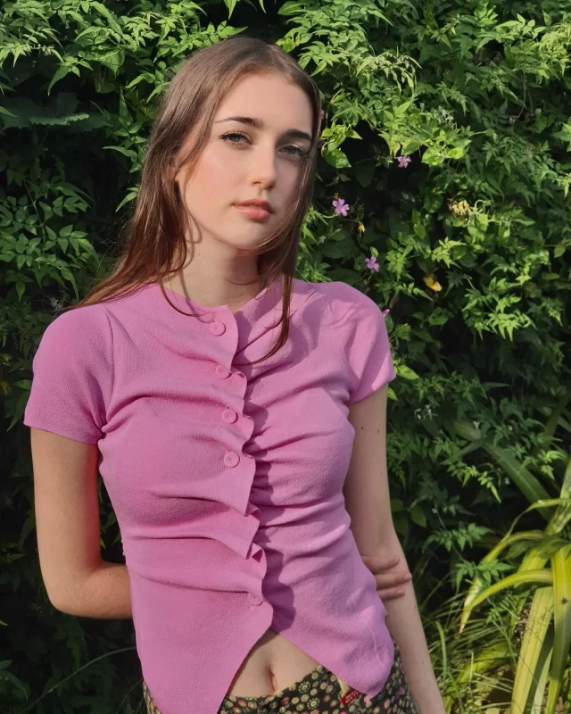 Swipe to see how the ruffles were created on this @zara knit.
See link in bio for details about our courses.
#mytrainedeye #knitwear #zara #ruffleknit #ruffleknittop