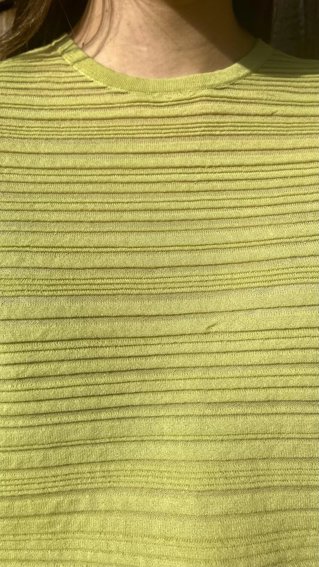 How have these subtle self-coloured stripes been created on this @cosstores knit?
#mytrainedeye #productdevelopment #trainingcourse #knitwear #stripedtop