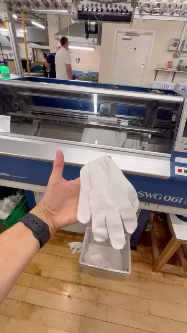 Come along with me to a factory and watch the 3D knitting magic!
#mytrainedeye #productdevelopment #trainingcourse #trainingcourses #knitwear #knittedgloves #knittedsocks #3dknitting #shima #knittingfactory #bts #behindthescenes