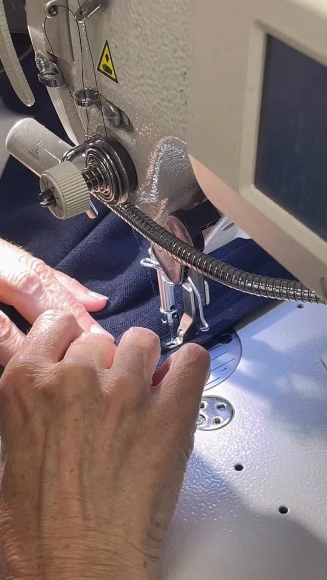 Knitwear makeup: behind the scenes at the factory.
#mytrainedeye #productdevelopment #trainingcourse #knitwear #knitmanufacturing